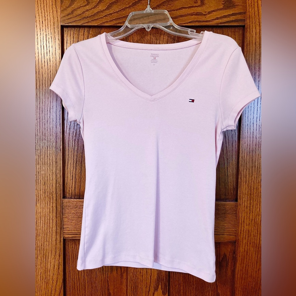 2/$15- Tommy Hilfiger shortsleeved V-neck 

Light Pink - Size Medium